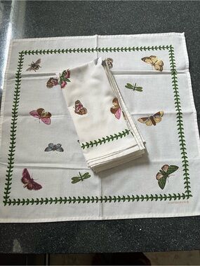 Portmeirion butterfly napkins, new condition set of 4